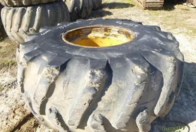 Firestone 35.5-32 Tire
