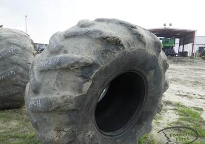 Nokian 35.5-32 Tire