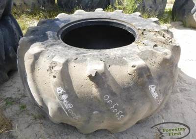 PrimeX 30.5x32 Tire
