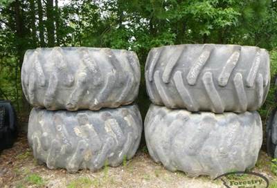 PrimeX 35.5-32 Tire