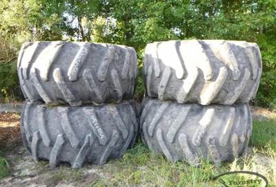 PrimeX 35.5-32 Tire