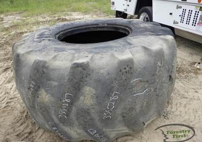 PrimeX 35.5-32 Tire
