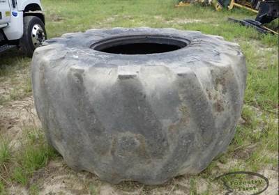 PrimeX 35.5-32 Tire