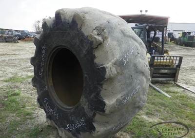 PrimeX 35.5-32 Tire