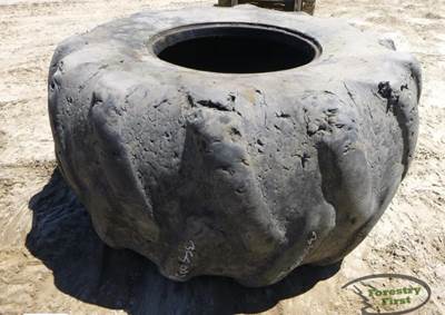 PrimeX 35.5-32 Tire