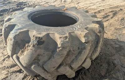 30.5-32 Tire