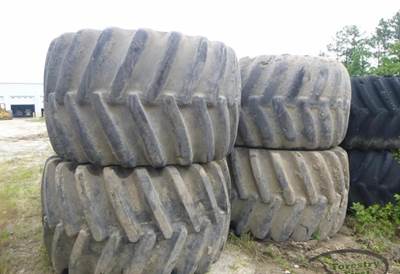 44.5-32 Tire