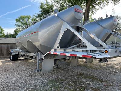 2019 GALLEGOS 1040 CU FT DRY BULK / PNEUMATIC TANK TRAILER