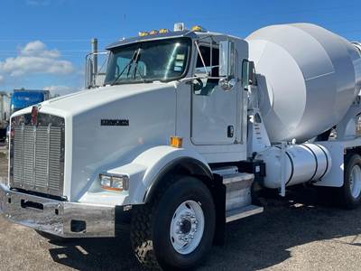 2007 KENWORTH T800 MIXER / READY MIX / CONCRETE TRUCK
