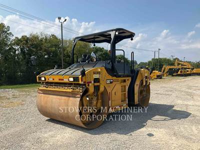 Caterpillar CB13 Tandem Vibratory Roller