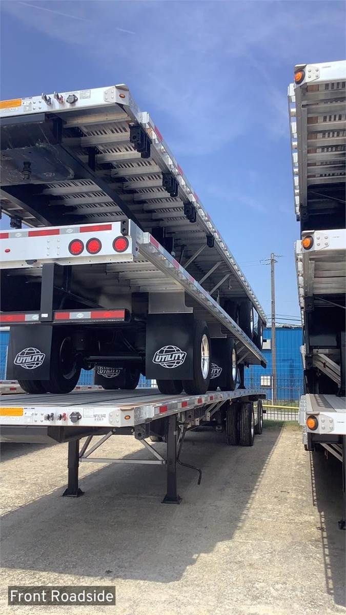 2024 UTILITY 53x102 Flatbed Trailer Air Ride, Spread Axle For Sale