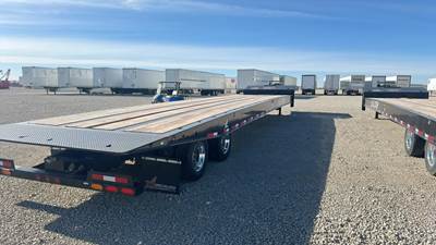 XL Specialized 53x102 Traveling Axle Trailer - Air Ride