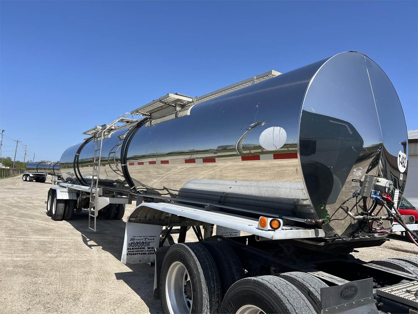 2007 Polar STAINLESS STEEL PUMP 6500GAL FOOD GRADE Food Grade Tanker