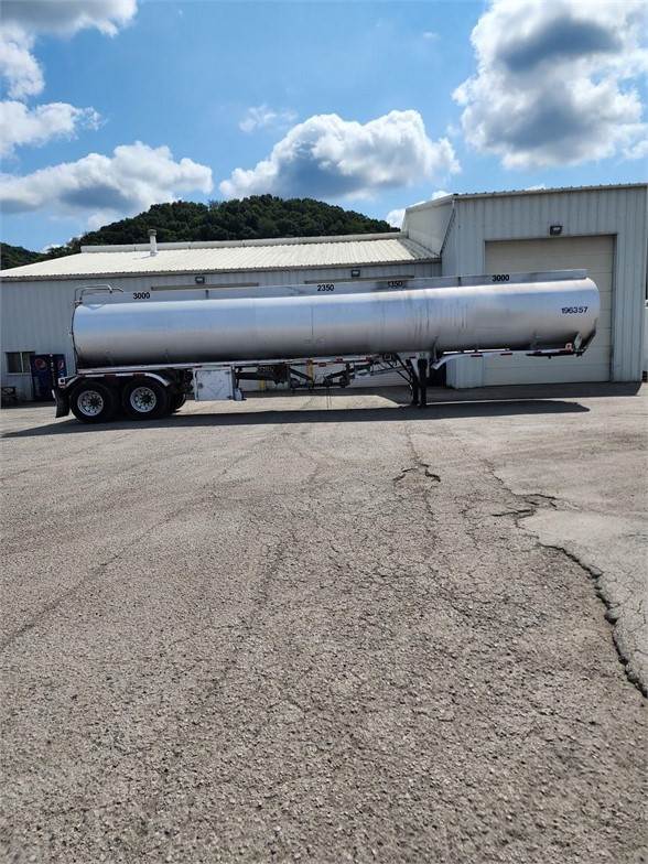 1991 FRUEHAUF MC306 9700 GALLONS 4 COMP Fuel Tanker Trailer For Sale Paducah, KY 8012237.