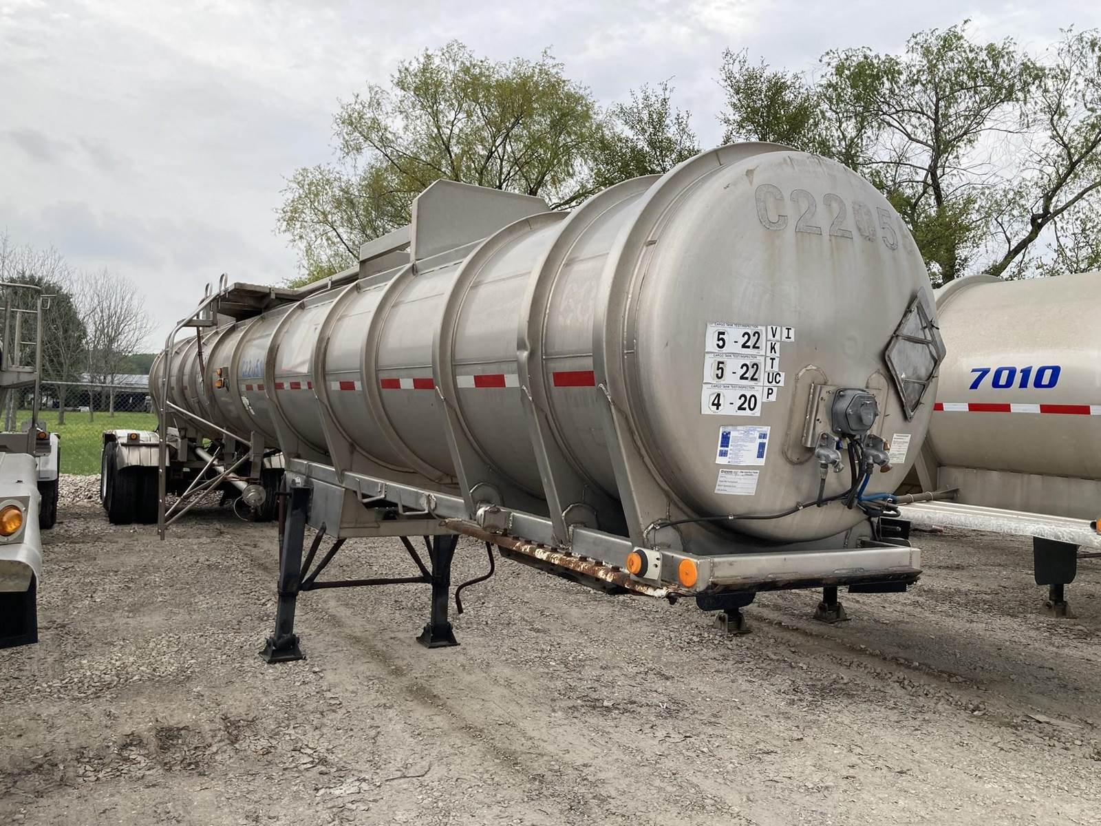 1986 Polar MC 307 4200 STAINLESS REAR DISCHARGE Non Code Tank Trailer