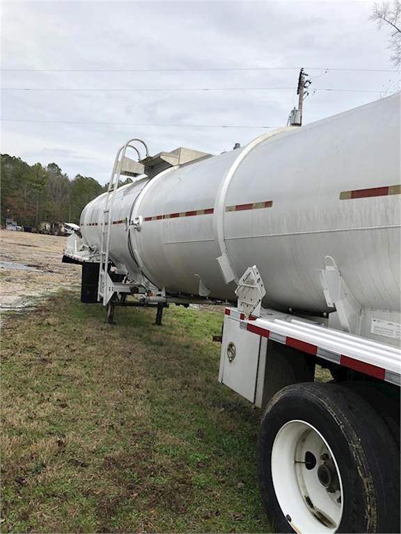 1992 HEIL 8400 GALLON ALUMINUM SPRING SUSPENSION Water Tank Trailer For