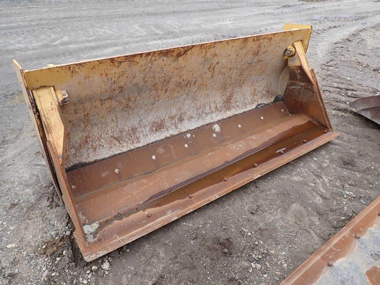 John Deere 4in1 Bucket For Sale Phillipston, MA AX151