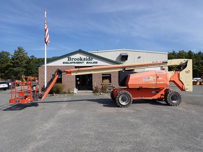 JLG 800AJ Articulating Boom Lift