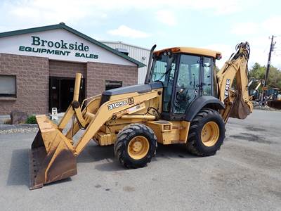John Deere 310SG Backhoe