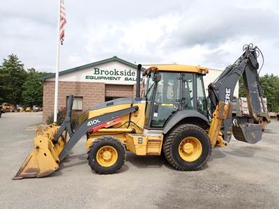 John Deere 410L Backhoe