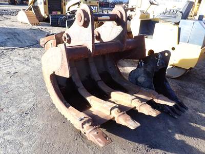 56" Slab Bucket, 17 1/2" Spread, 23" c To c, 100 mm Front Pin, 80 mm Rear Pin