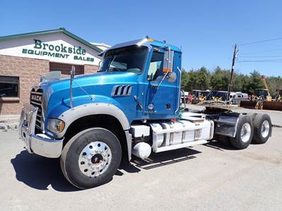 Mack Granite GU713 Day Cab Truck