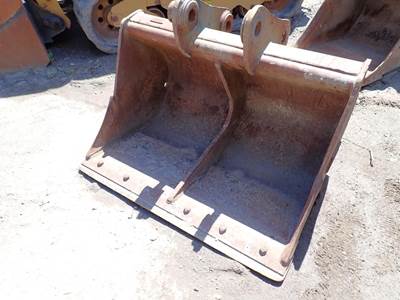 Doosan 3 FT CLEANUP BUCKET Ditching Bucket