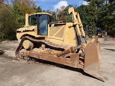 Caterpillar D8T Dozer