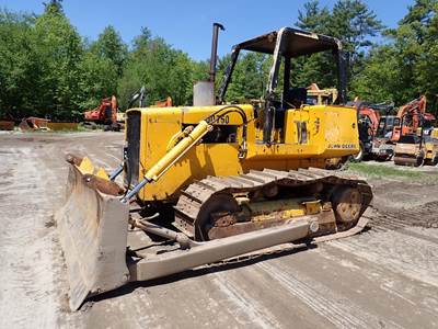John Deere 750 Dozer