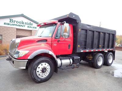 International WorkStar 7400 Dump Truck - DT466, 8Ll Manual