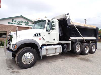 Mack Granite 86FR Tri Axle Dump Truck - 425HP, Automatic