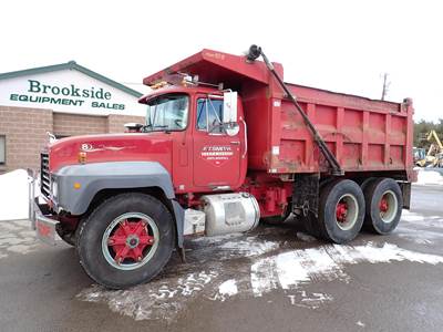 Mack RD688SX Dump Truck