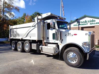 Peterbilt 367 Tri Axle Dump Truck - Cummins 550HP, 8Ll Manual