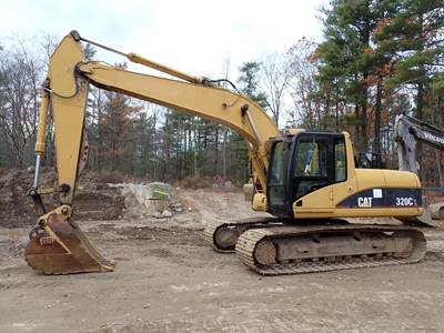 Caterpillar 320CL Excavator