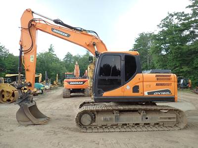 Doosan DX160 LC-3 Excavator