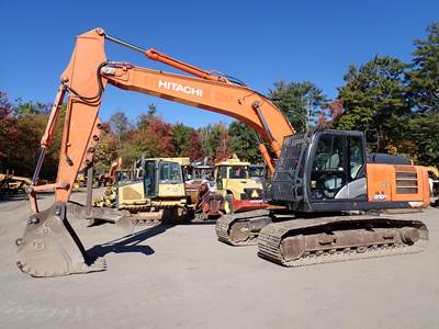 Hitachi ZX210LC-6N Excavator