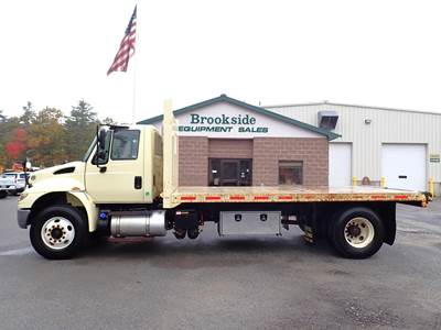 International DuraStar 4300 Flatbed Dump Truck - 280HP, Automatic
