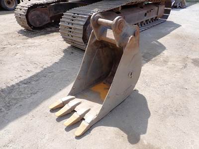 C&P 24" DIGGING BUCKET Bucket