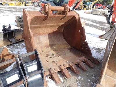 Caterpillar Bucket