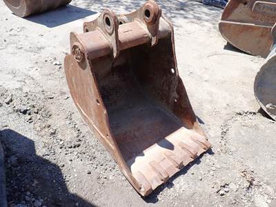 Geith 24" DIGGING BUCKET Bucket