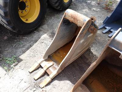 Wain-Roy 12" DIGGING BUCKET Bucket