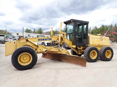 Komatsu GD530 Motor Grader