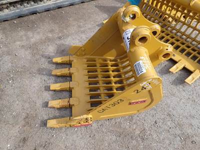 Teran Skeleton Bucket