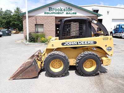 John Deere 250 II Mini Skid Steer