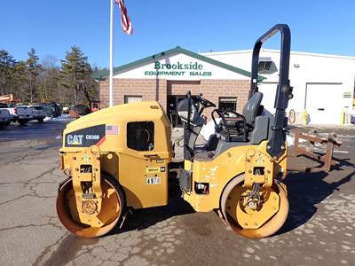 Caterpillar CB36B Smooth Drum Roller Compactor