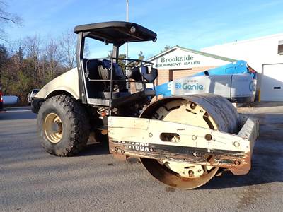 Ingersoll-Rand SD116DX TF Smooth Drum Roller Compactor