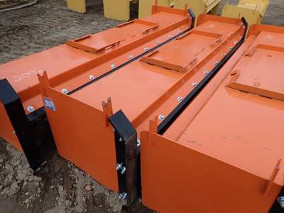 Kit Containers Snow Plow