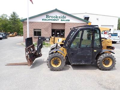 Caterpillar TH255C Telehandler - 5500lb Capacity, 18ft Lift Height, 10ft Reach