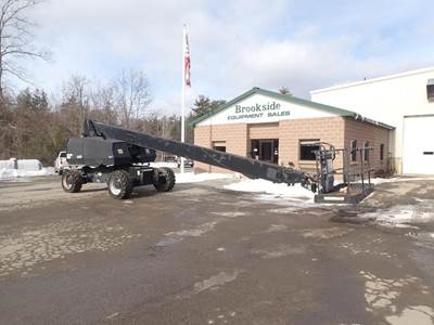 JLG 800S Telescopic Boom Lift