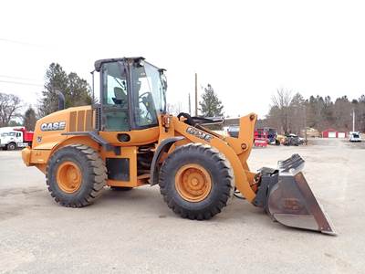 Case 621E Wheel Loader